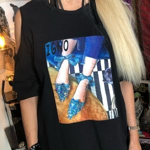 💙Sequin Cold Shoulder Top with detailed graphic